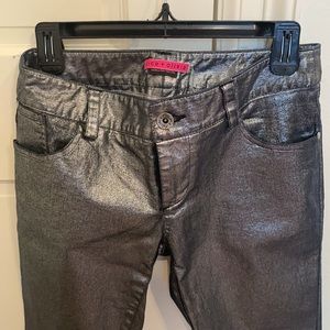 Alice + Olivia Metallic Gray Jeans / Size 6